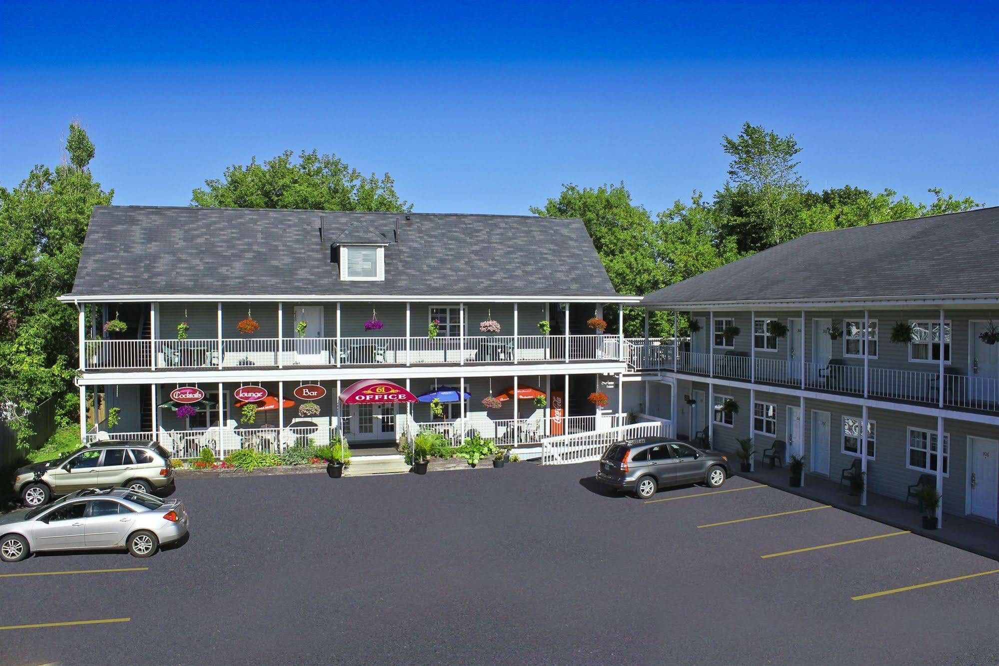 Midtown Motel & Suites Moncton Exterior photo